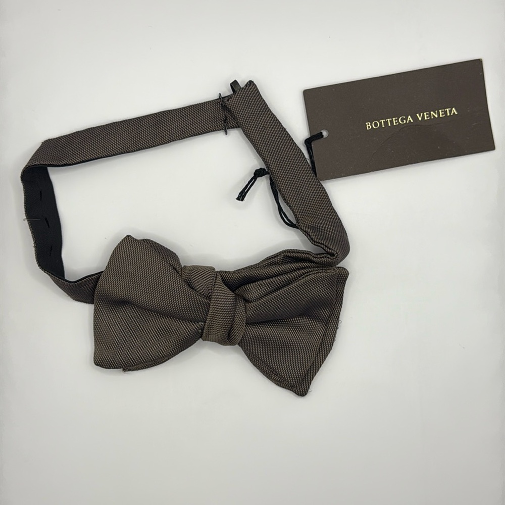NWT- Bottega Veneta Bow Tie